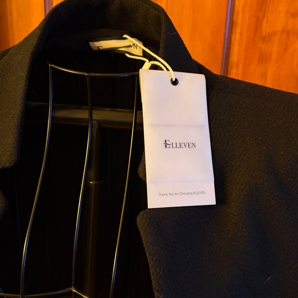 Elegant Black Herringbone Women's Jacket - Picture 3 of 5